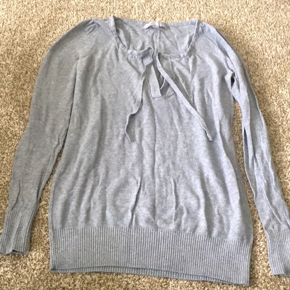 Gray long sleeve Old Navy thin sweater!
